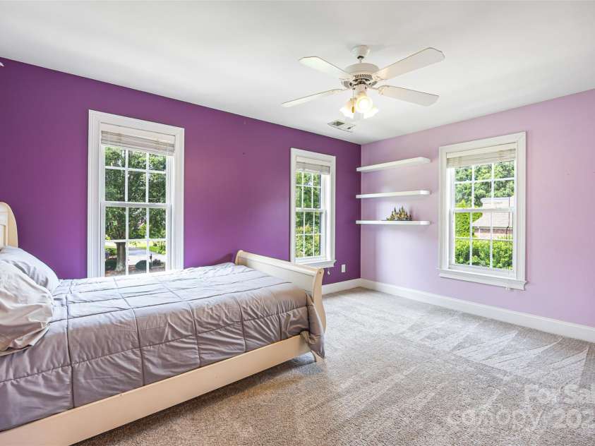 3706 Song Sparrow Drive, Matthews, NC 28104.  MLS# CAR4270689, YatesRealty ID 27761. 