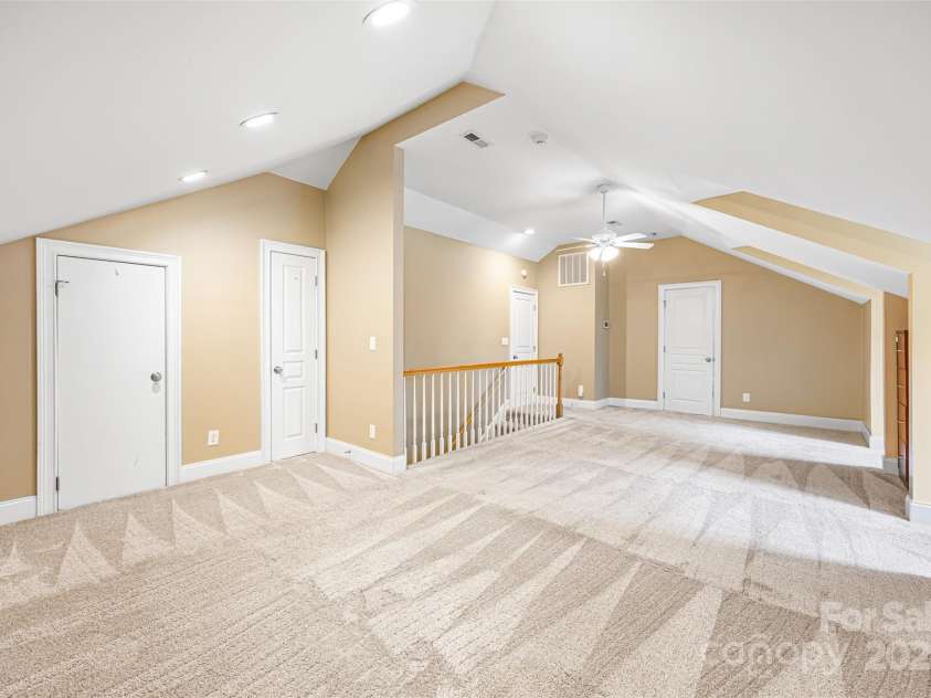3706 Song Sparrow Drive, Matthews, NC 28104.  MLS# CAR4270689, YatesRealty ID 27761. 