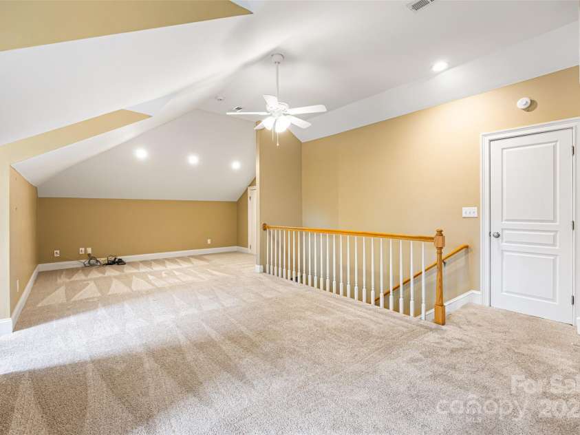 3706 Song Sparrow Drive, Matthews, NC 28104.  MLS# CAR4270689, YatesRealty ID 27761. 
