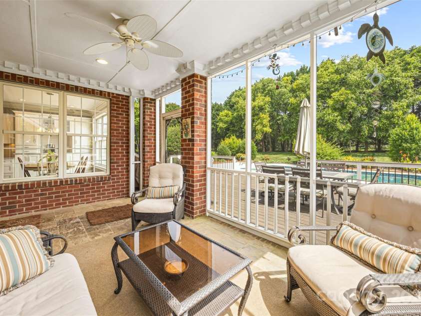 3706 Song Sparrow Drive, Matthews, NC 28104.  MLS# CAR4270689, YatesRealty ID 27761. 