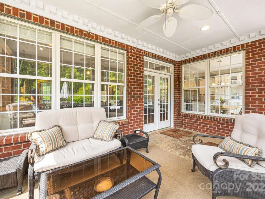 3706 Song Sparrow Drive, Matthews, NC 28104.  MLS# CAR4270689, YatesRealty ID 27761. 