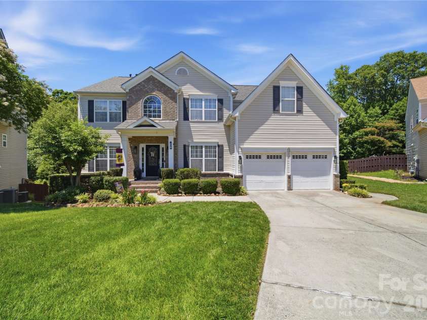 8465 Mossy Cup Trail, Harrisburg, NC 28075.  MLS# CAR4389064, YatesRealty ID 27761. 