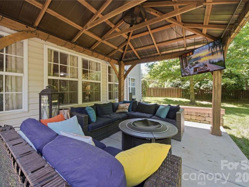 8465 Mossy Cup Trail, Harrisburg, NC 28075.  MLS# CAR4389064, YatesRealty ID 27761. 