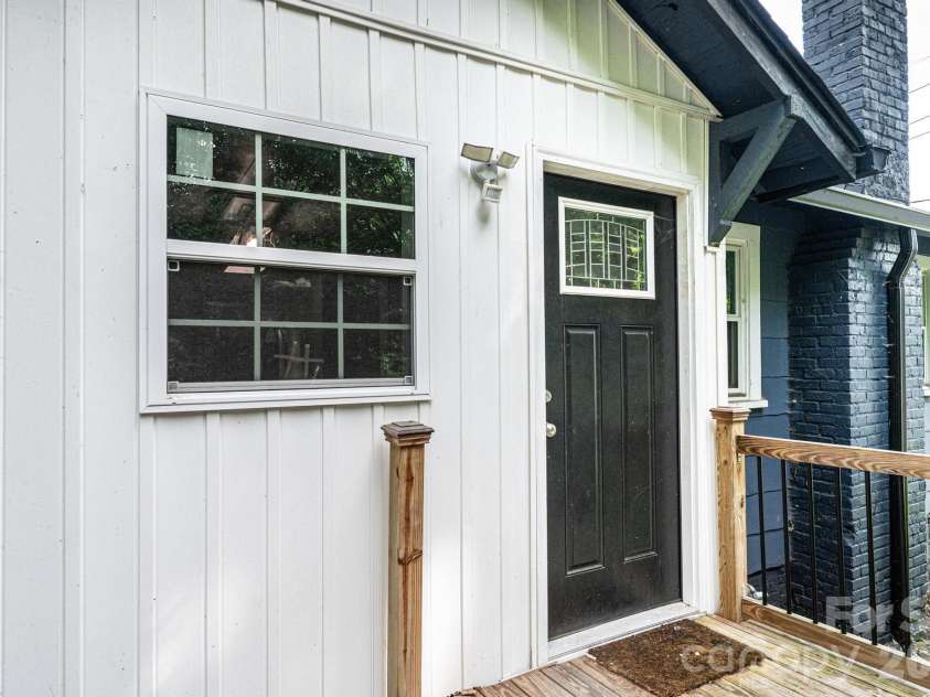 224 broadway Street, Lenoir, NC 28645.  MLS# CAR4389505, YatesRealty ID 27762. 