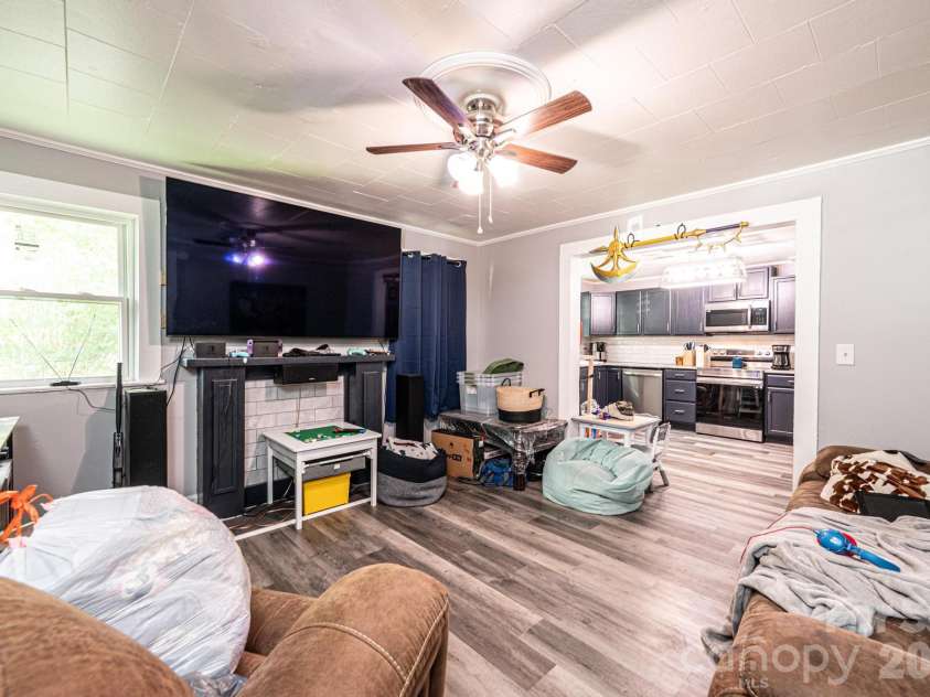 224 broadway Street, Lenoir, NC 28645.  MLS# CAR4389505, YatesRealty ID 27762. 