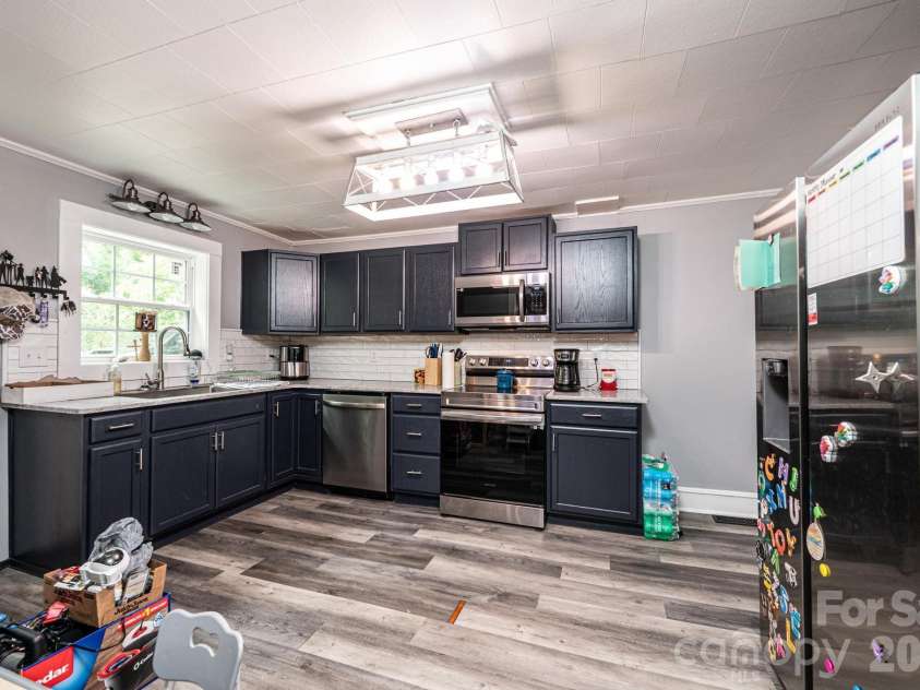 224 broadway Street, Lenoir, NC 28645.  MLS# CAR4389505, YatesRealty ID 27762. 
