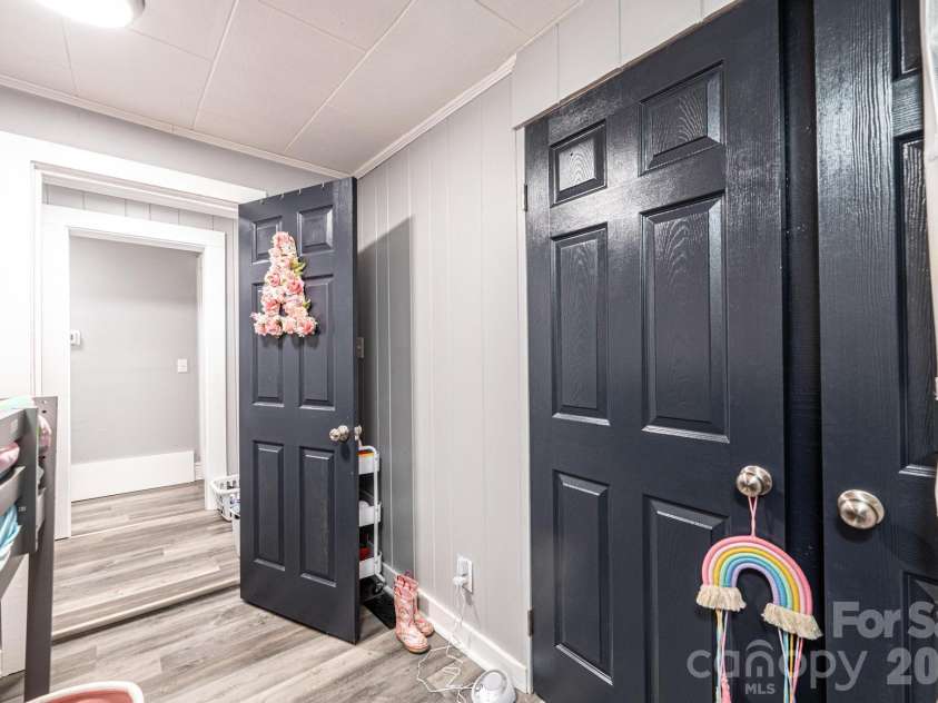 224 broadway Street, Lenoir, NC 28645.  MLS# CAR4389505, YatesRealty ID 27762. 