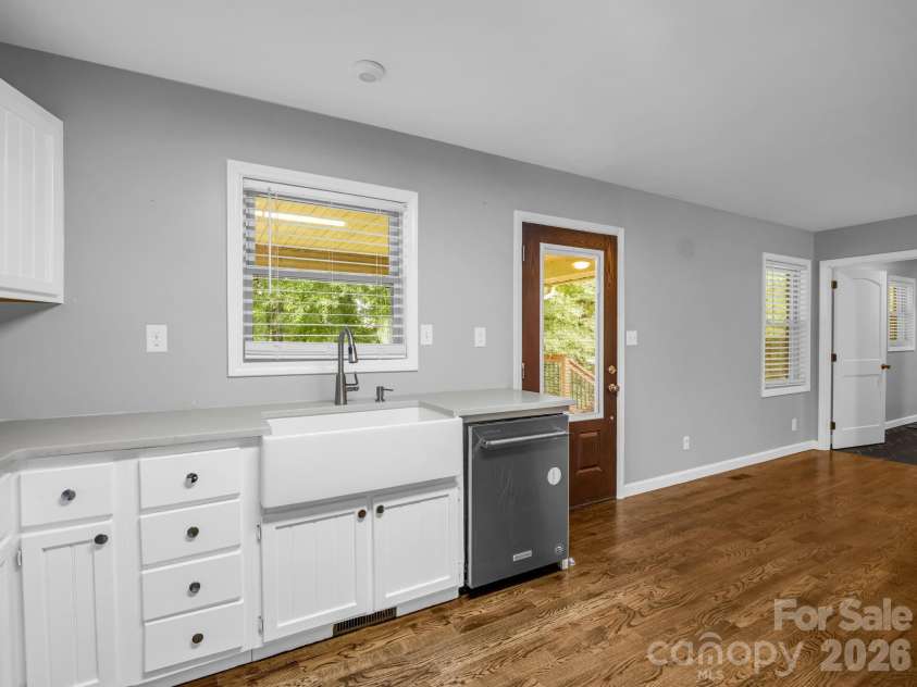 103 Ross Road, Shelby, NC 28150.  MLS# CAR4389907, YatesRealty ID 27763. 
