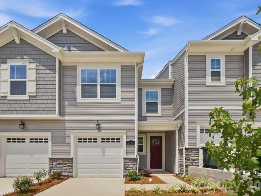 1304 Vibrant Road, Charlotte, NC 28215.  MLS# CAR4389925, YatesRealty ID 27764. 