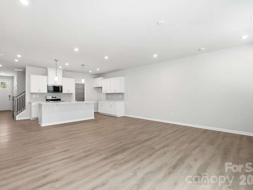 1304 Vibrant Road, Charlotte, NC 28215.  MLS# CAR4389925, YatesRealty ID 27764. 