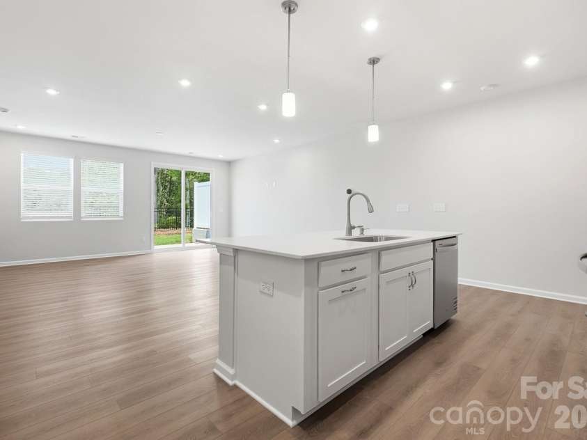 1304 Vibrant Road, Charlotte, NC 28215.  MLS# CAR4389925, YatesRealty ID 27764. 