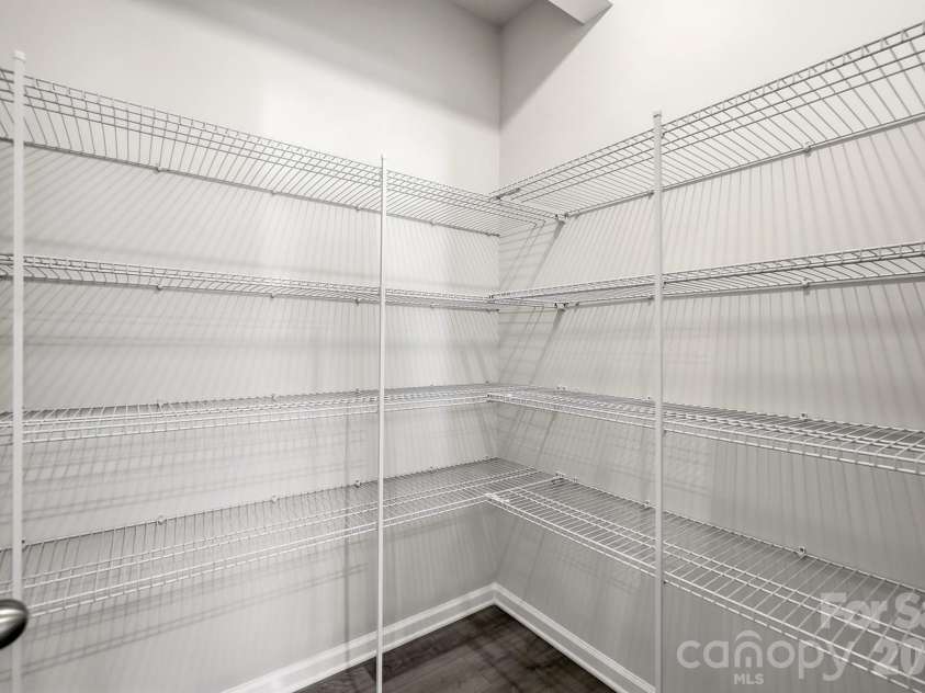 1304 Vibrant Road, Charlotte, NC 28215.  MLS# CAR4389925, YatesRealty ID 27764. 