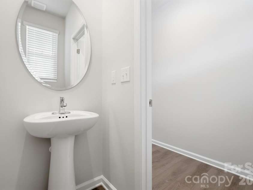 1304 Vibrant Road, Charlotte, NC 28215.  MLS# CAR4389925, YatesRealty ID 27764. 