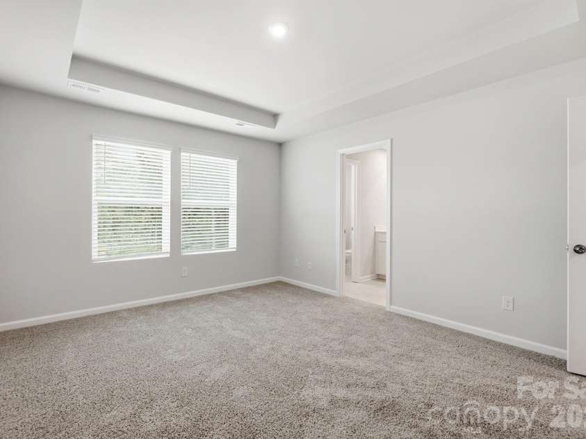1304 Vibrant Road, Charlotte, NC 28215.  MLS# CAR4389925, YatesRealty ID 27764. 