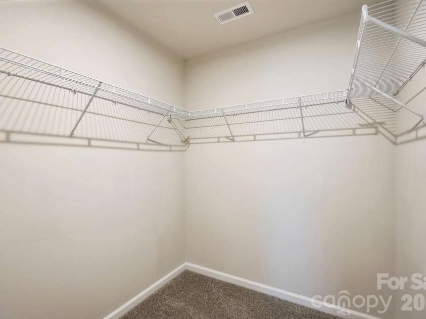 1304 Vibrant Road, Charlotte, NC 28215.  MLS# CAR4389925, YatesRealty ID 27764. 