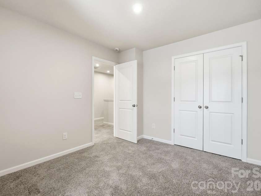 1304 Vibrant Road, Charlotte, NC 28215.  MLS# CAR4389925, YatesRealty ID 27764. 
