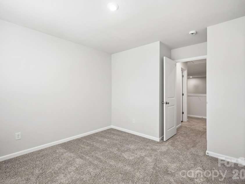 1304 Vibrant Road, Charlotte, NC 28215.  MLS# CAR4389925, YatesRealty ID 27764. 