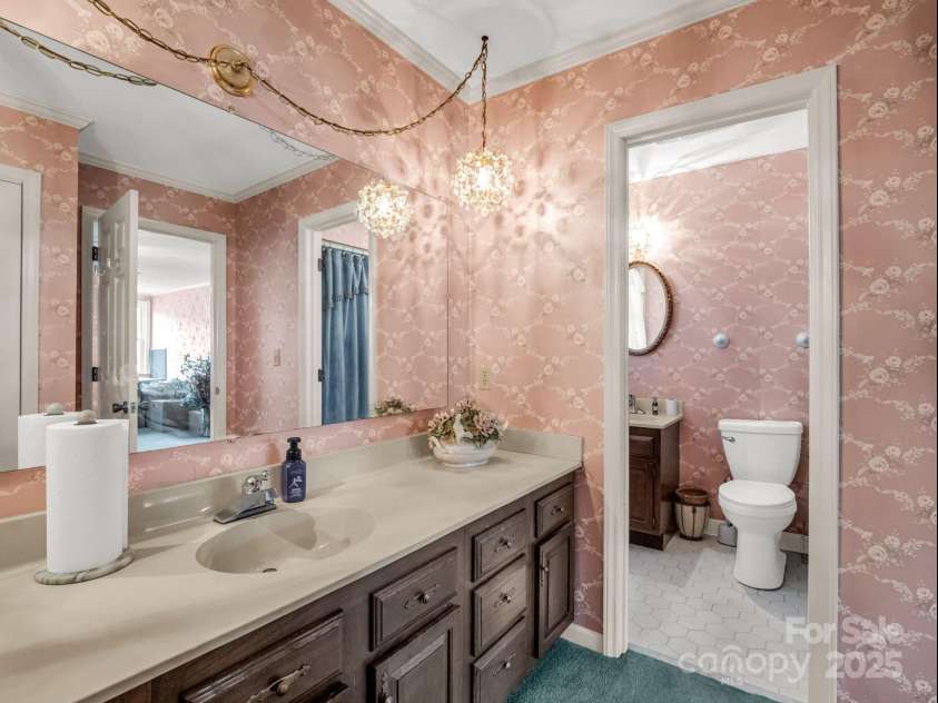 213 Raintree Drive, Hendersonville, NC 28791.  MLS# CAR4280901, YatesRealty ID 27766. Bathroom 1