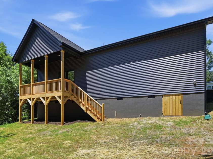 721 Old Charlotte Road, Concord, NC 28027.  MLS# CAR4389971, YatesRealty ID 27766. 