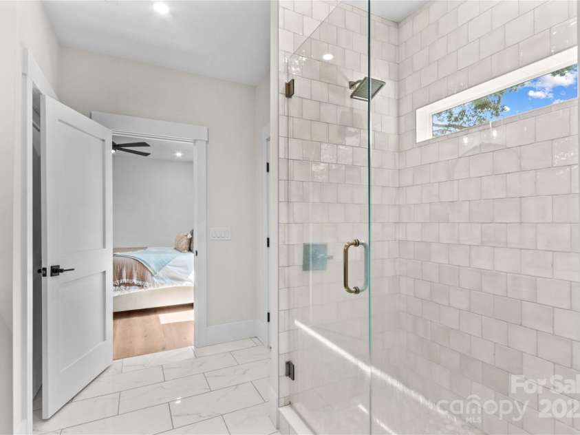 123 Ensign Place, Mooresville, NC 28117.  MLS# CAR4283762, YatesRealty ID 27768. Master Bathroom