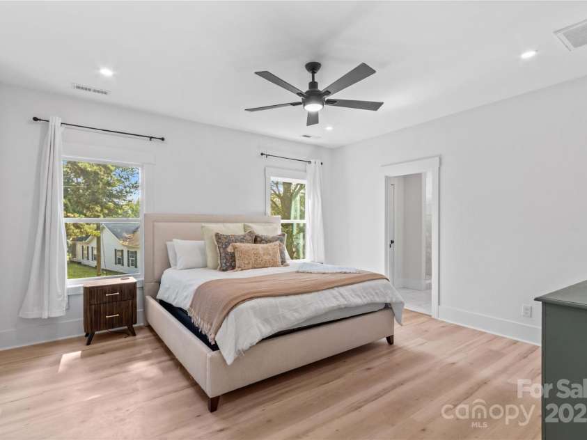 123 Ensign Place, Mooresville, NC 28117.  MLS# CAR4283762, YatesRealty ID 27768. Master Bedroom