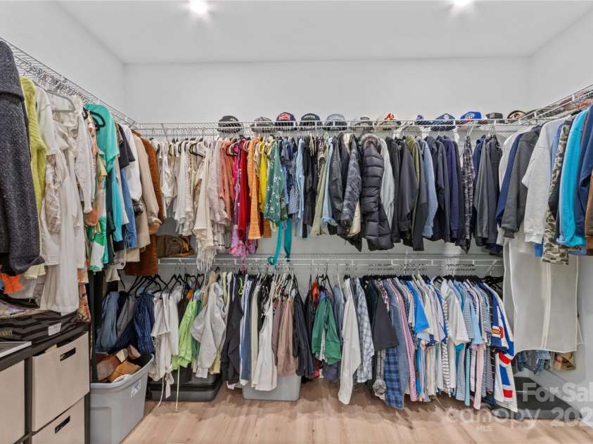 123 Ensign Place, Mooresville, NC 28117.  MLS# CAR4283762, YatesRealty ID 27768. Master Closet