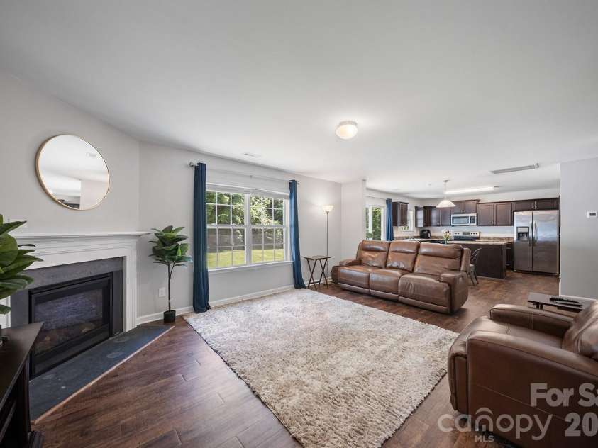 5329 Park Brook Drive, Charlotte, NC 28269.  MLS# CAR4389969, YatesRealty ID 27768. 
