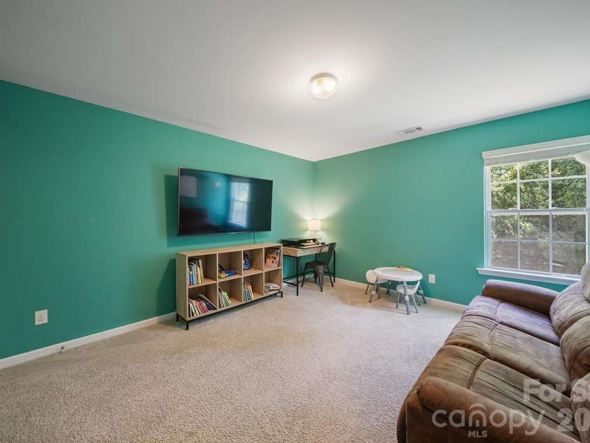 5329 Park Brook Drive, Charlotte, NC 28269.  MLS# CAR4389969, YatesRealty ID 27768. 