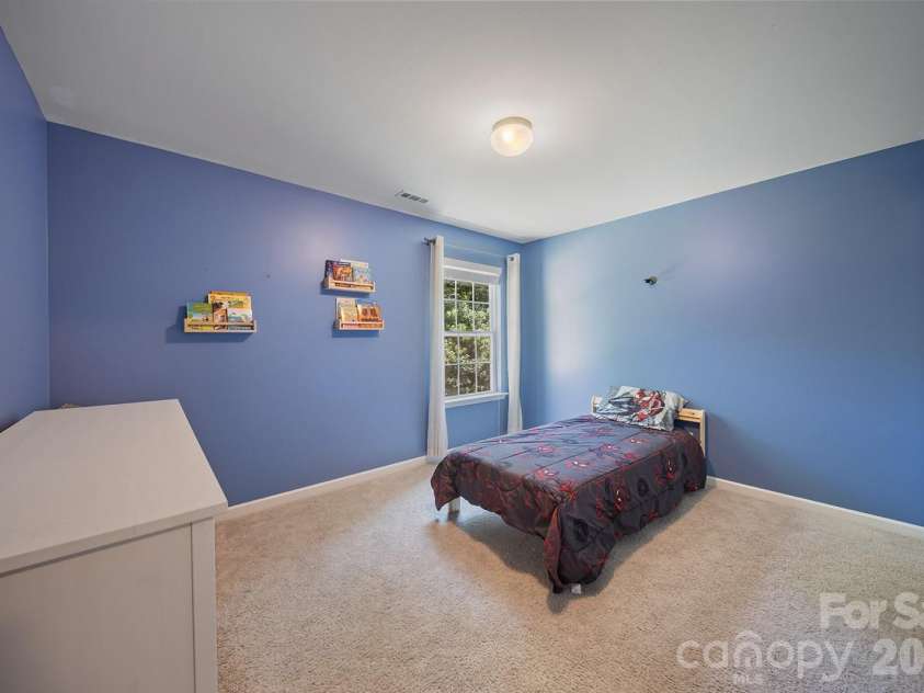 5329 Park Brook Drive, Charlotte, NC 28269.  MLS# CAR4389969, YatesRealty ID 27768. 