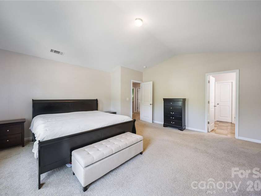5329 Park Brook Drive, Charlotte, NC 28269.  MLS# CAR4389969, YatesRealty ID 27768. 
