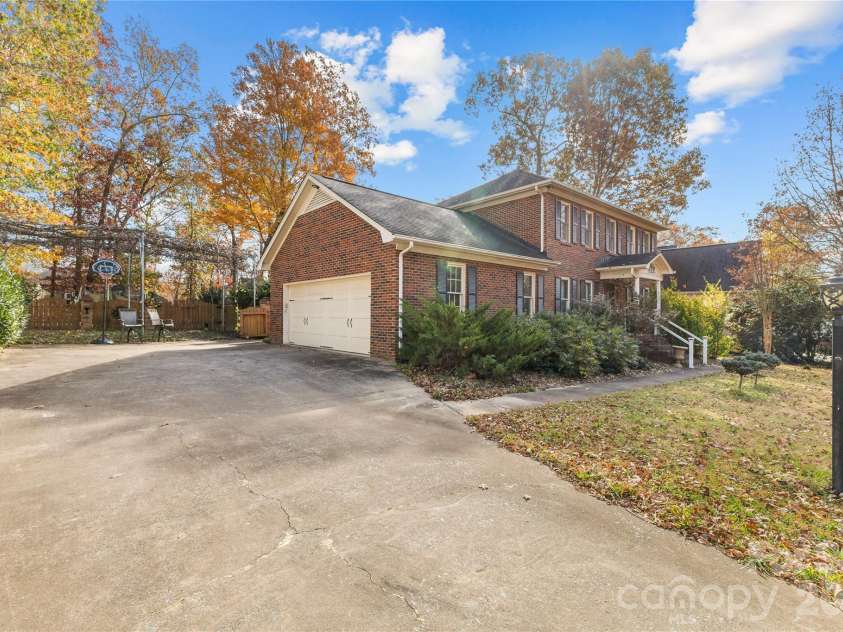 5020 Scaleybark Court, Indian Trail, NC 28079.  MLS# CAR4347130, YatesRealty ID 2777. 