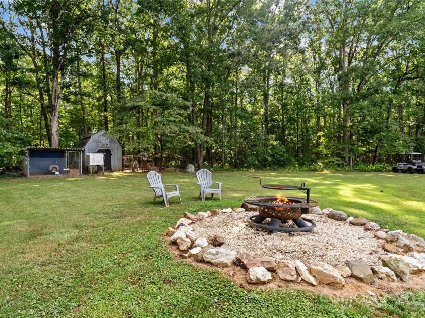 2520 Wooten Road, Chester, SC 29706.  MLS# CAR4330885, YatesRealty ID 27770. 