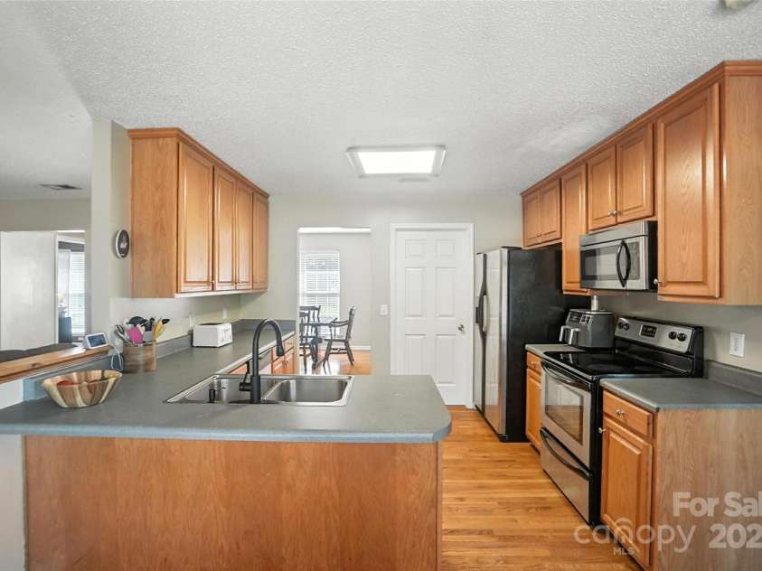 1116 Shop Road, Kershaw, SC 29067.  MLS# CAR4283652, YatesRealty ID 27771. 