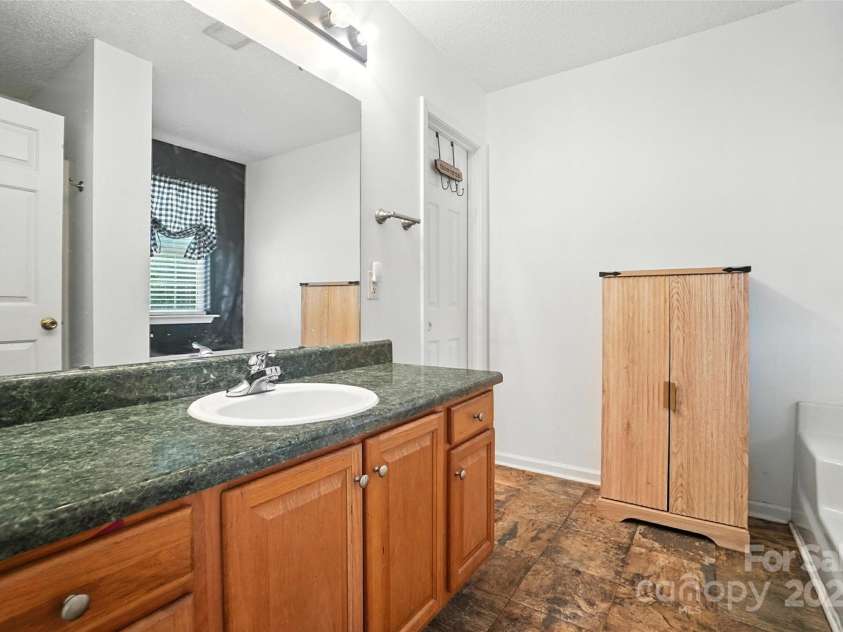 1116 Shop Road, Kershaw, SC 29067.  MLS# CAR4283652, YatesRealty ID 27771. 