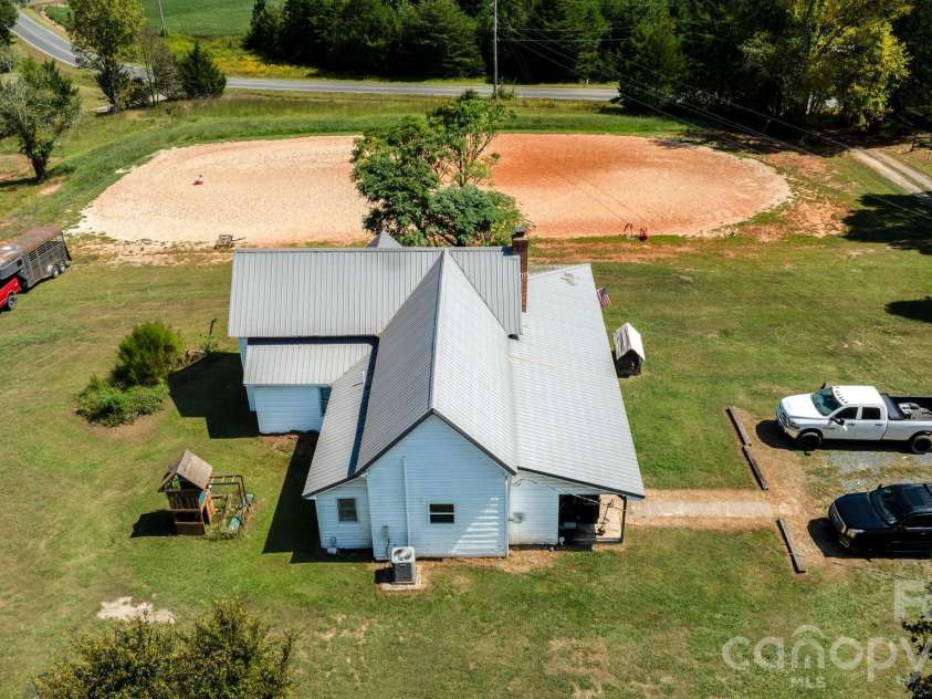 15869 Silver Road, Oakboro, NC 28129.  MLS# CAR4390012, YatesRealty ID 27771. 