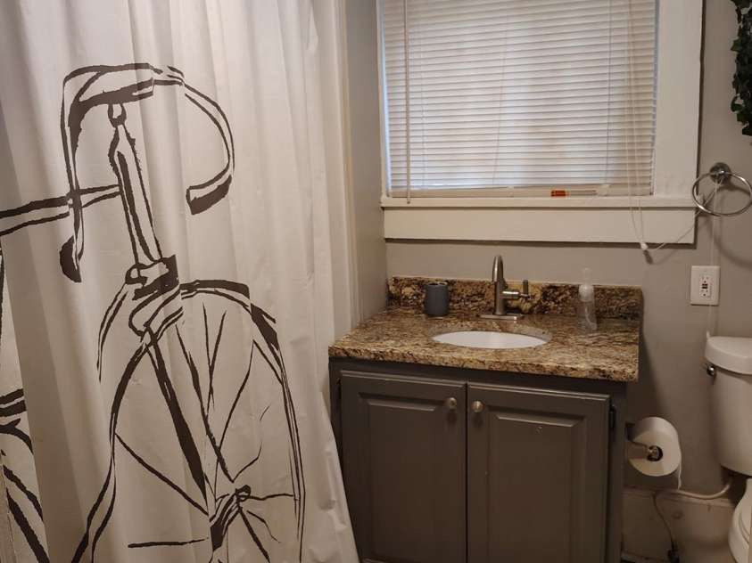 8504 Moores Chapel Road, Charlotte, NC 28214.  MLS# CAR4284754, YatesRealty ID 27772. Bathroom