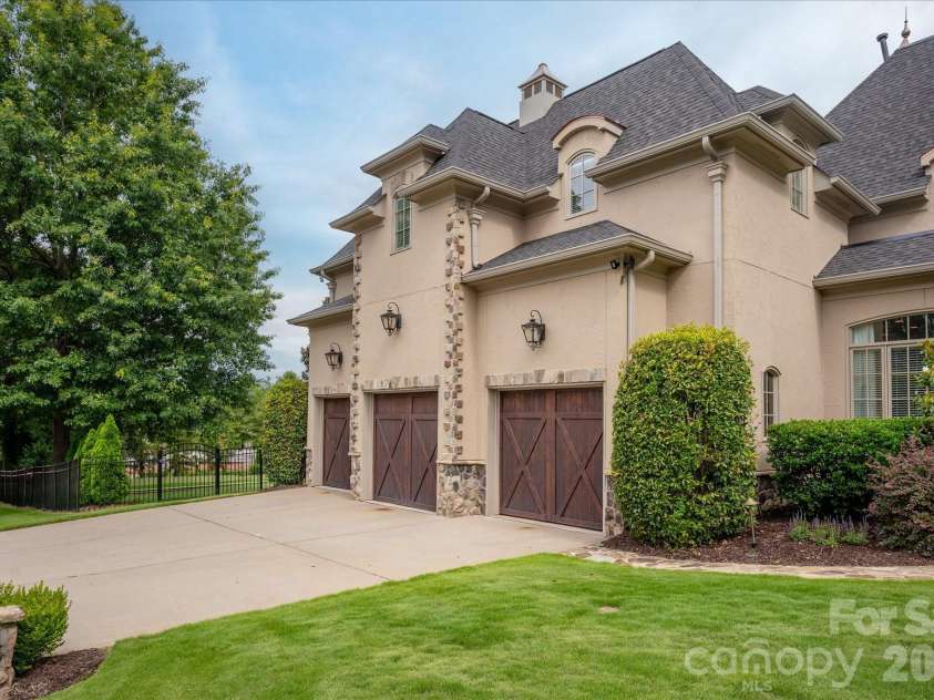 6088 Kimbrell Heights Drive, Fort Mill, SC 29707.  MLS# CAR4388847, YatesRealty ID 27773. 