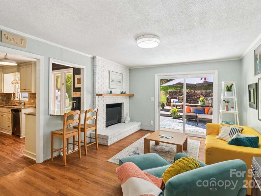 8715 Whitley Road, Norwood, NC 28128.  MLS# CAR4284405, YatesRealty ID 27773. Family Room