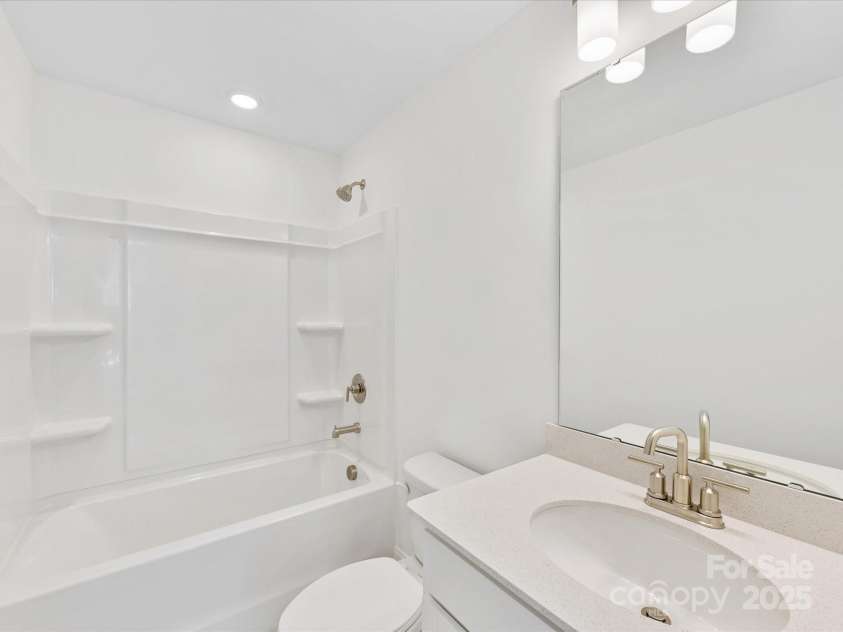 1516 Respect Street, Concord, NC 28027.  MLS# CAR4274027, YatesRealty ID 27774. EnSuite Bathroom