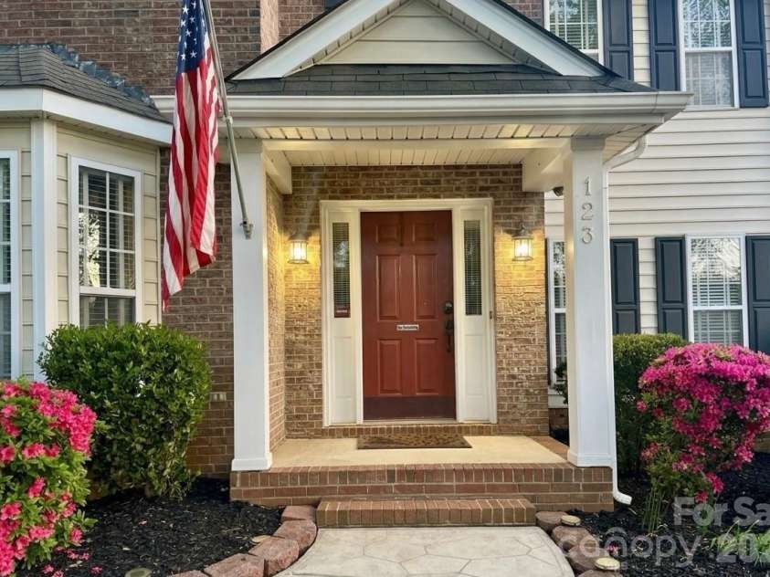 123 Comata Road, Mooresville, NC 28117.  MLS# CAR4334738, YatesRealty ID 27775. 