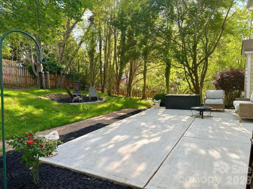 123 Comata Road, Mooresville, NC 28117.  MLS# CAR4334738, YatesRealty ID 27775. 