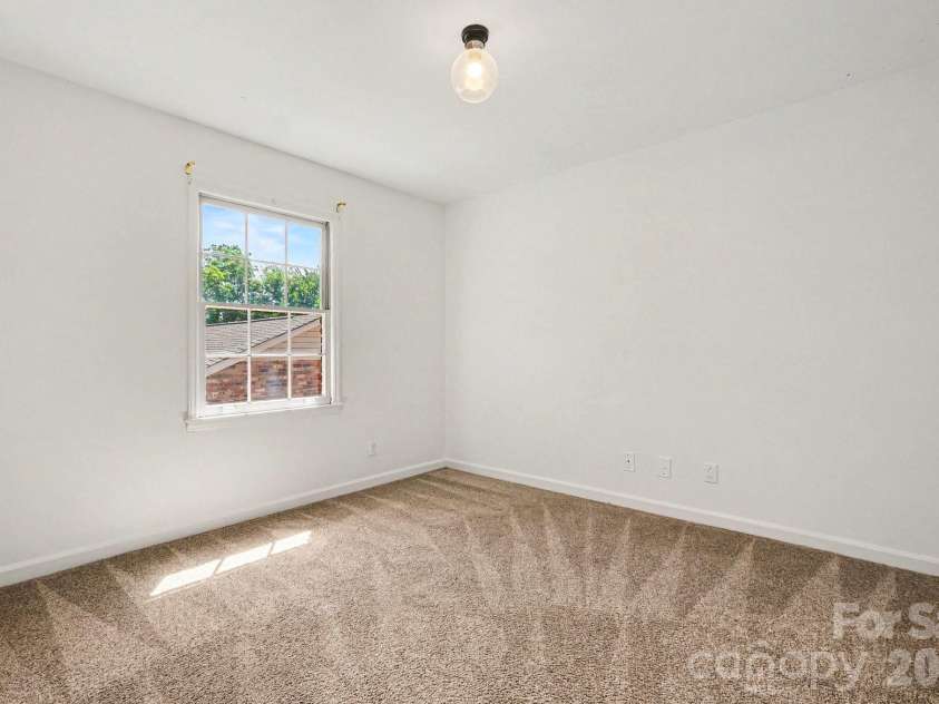 4329 Hathaway Street, Charlotte, NC 28211.  MLS# CAR4383615, YatesRealty ID 27776. 