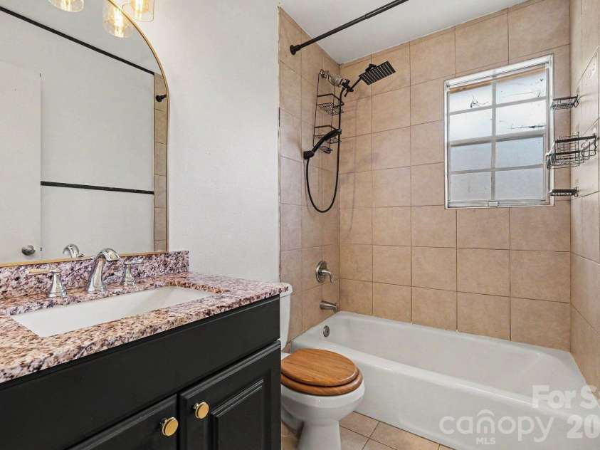 4329 Hathaway Street, Charlotte, NC 28211.  MLS# CAR4383615, YatesRealty ID 27776. 