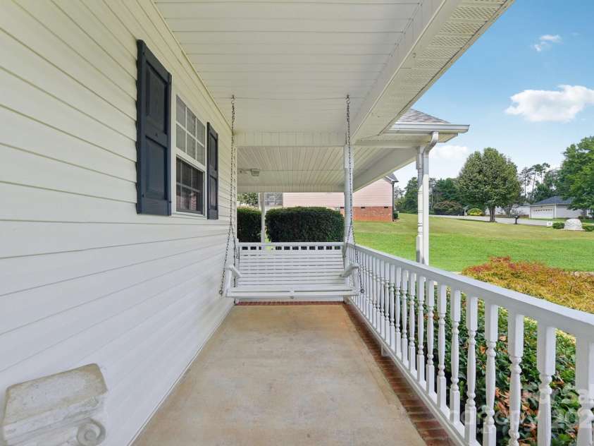 1114 Courtney Cove Court, Gastonia, NC 28052.  MLS# CAR4284403, YatesRealty ID 27777. 