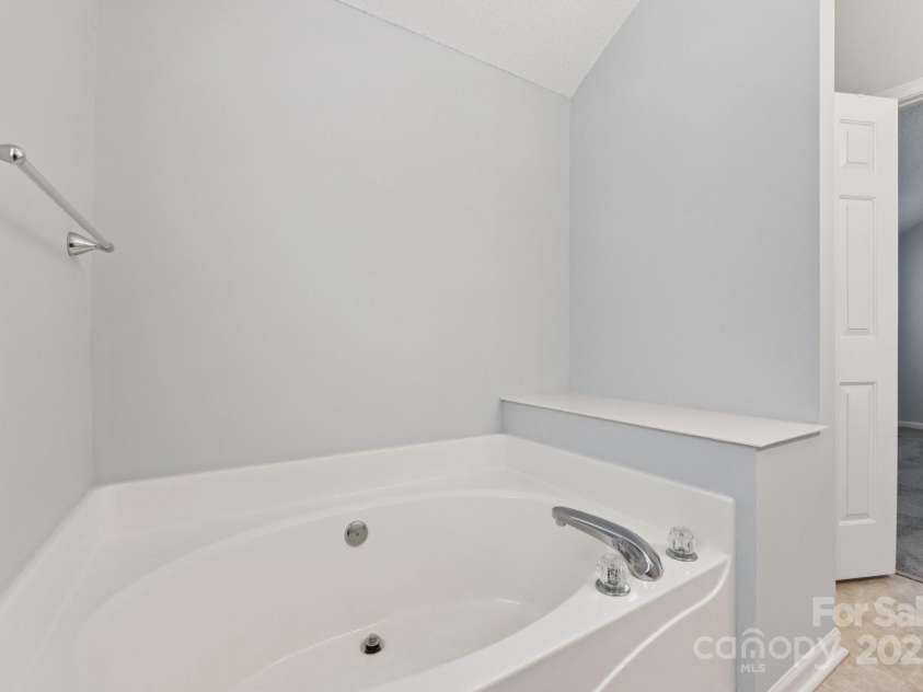1114 Courtney Cove Court, Gastonia, NC 28052.  MLS# CAR4284403, YatesRealty ID 27777. 