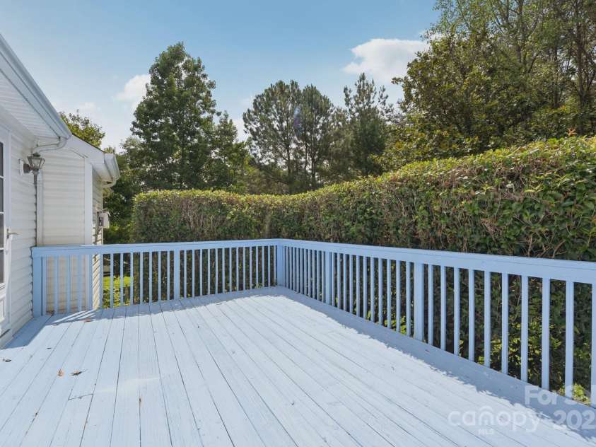 1114 Courtney Cove Court, Gastonia, NC 28052.  MLS# CAR4284403, YatesRealty ID 27777. 