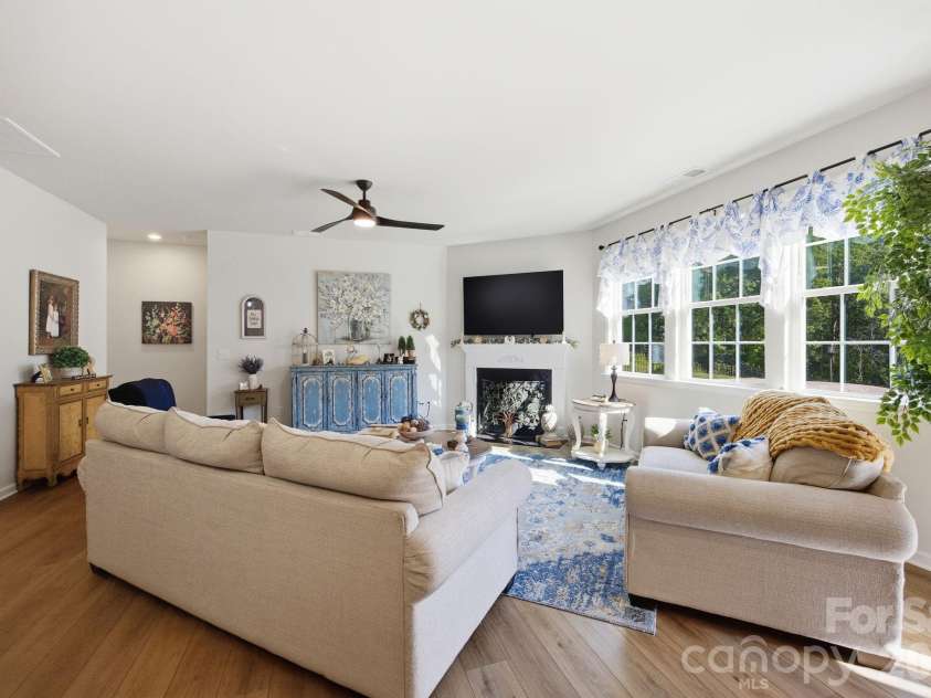 5688 Newton Way, Maiden, NC 28650.  MLS# CAR4384770, YatesRealty ID 27777. 