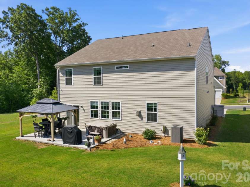 5688 Newton Way, Maiden, NC 28650.  MLS# CAR4384770, YatesRealty ID 27777. 
