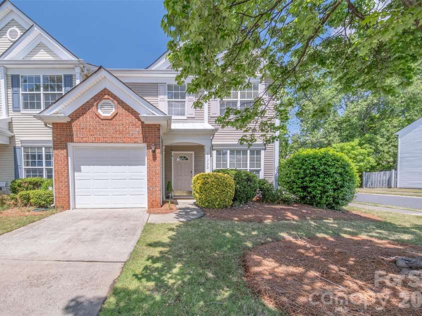 11730 Huxley Road, Charlotte, NC 28277.  MLS# CAR4376751, YatesRealty ID 27778. 