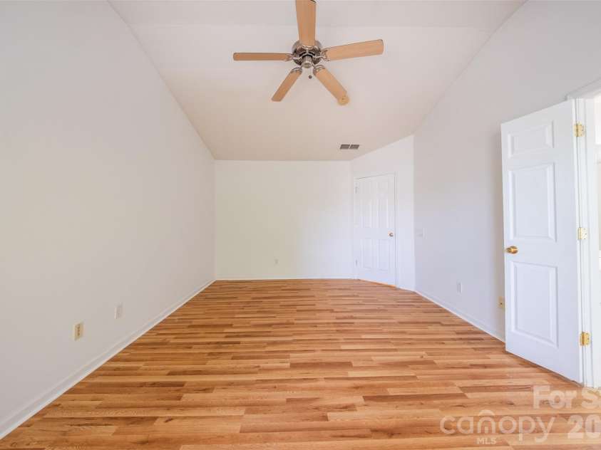 11730 Huxley Road, Charlotte, NC 28277.  MLS# CAR4376751, YatesRealty ID 27778. 
